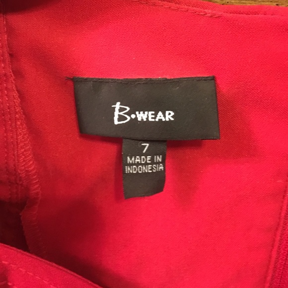 Dress - Picture 2 of 4