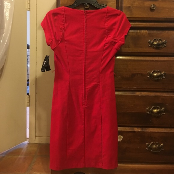 Dress - Picture 4 of 4