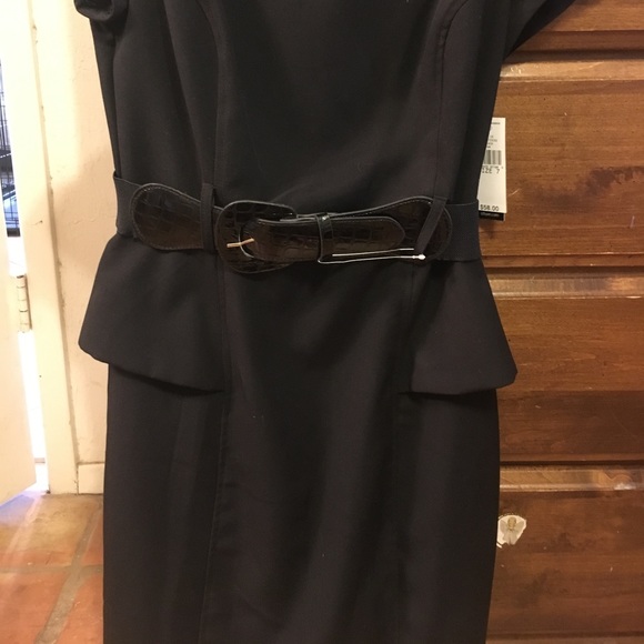 Dress - Picture 2 of 5