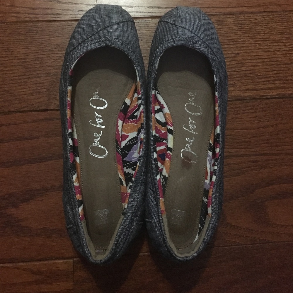 TOMS ballet size 8