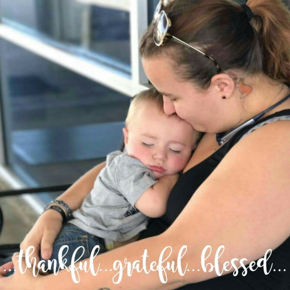 Meet your Posher, Stephanie elizabeth - Picture 1 of 1