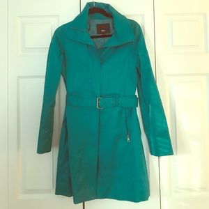 Beautiful turquoise blue belted trench raincoat!