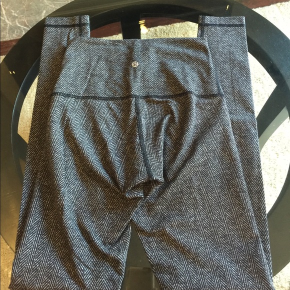 Lululemon Wunder Under Full Length Herringbone - Picture 4 of 4