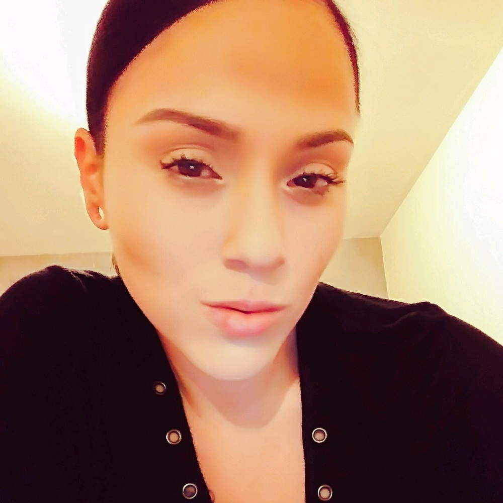 Meet your Posher, Marisa