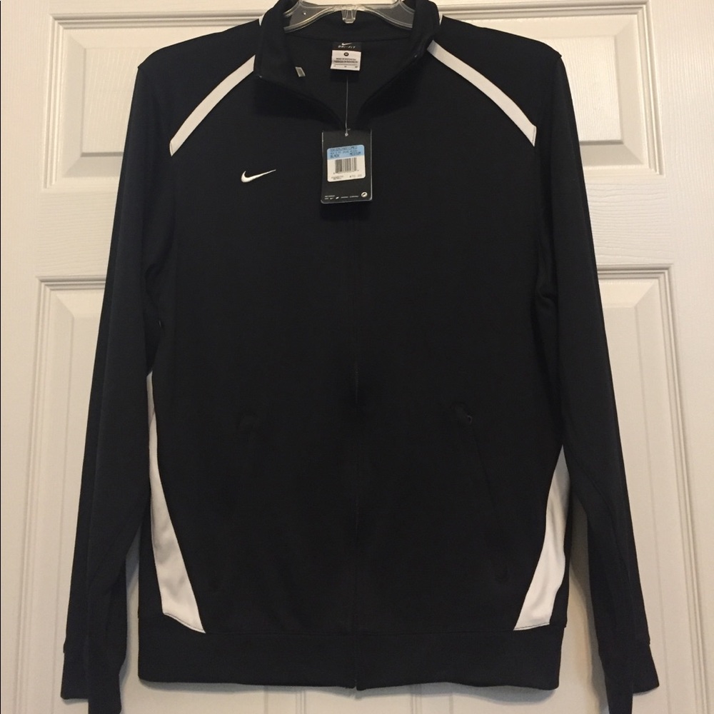 Nike Mens Black size M dry fit shirt