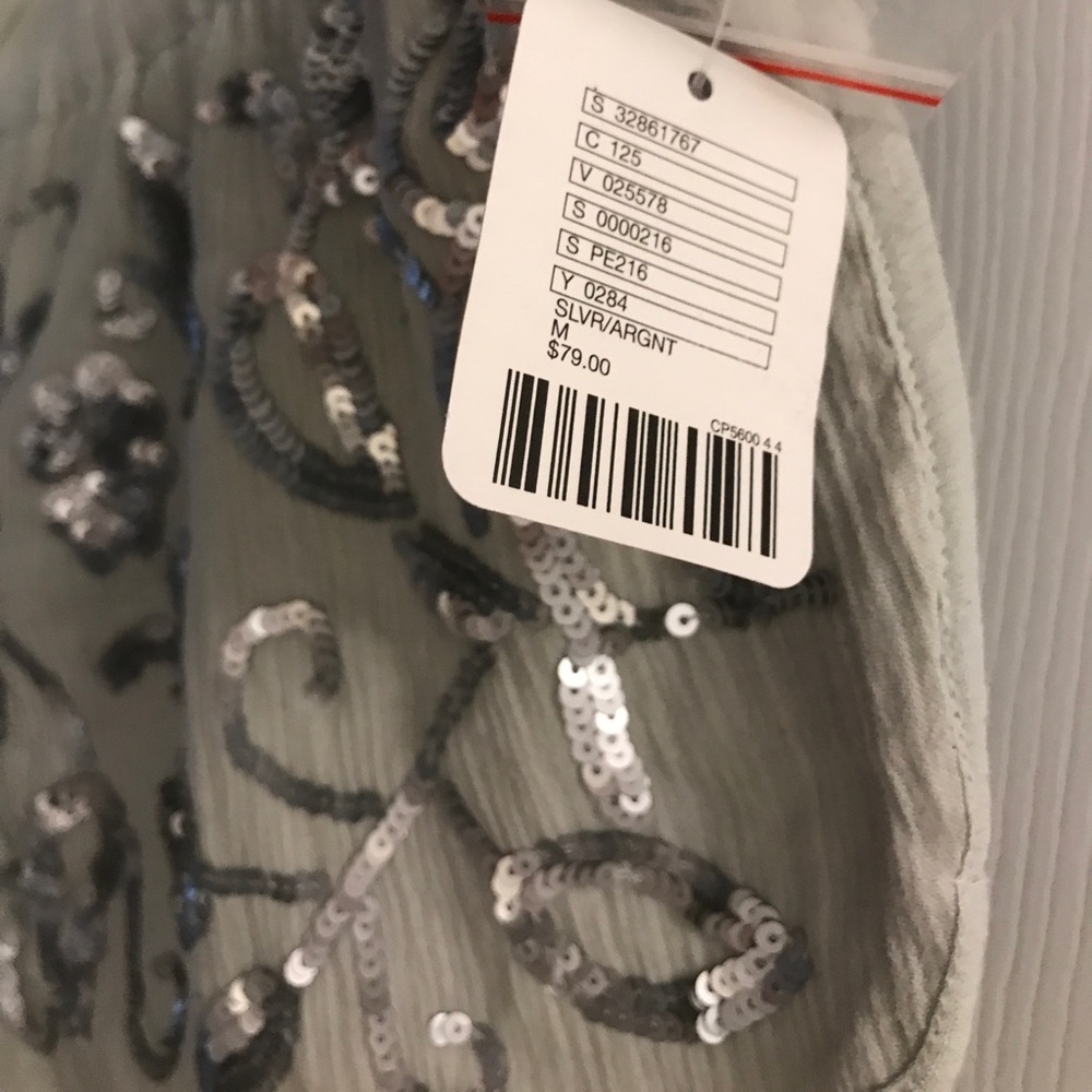 New urban Outfitters embellished soft shorts - Picture 4 of 4