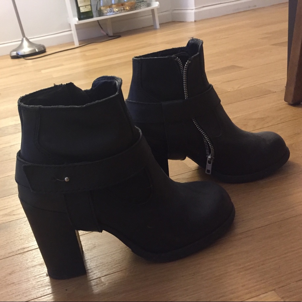 Steve Madden booties