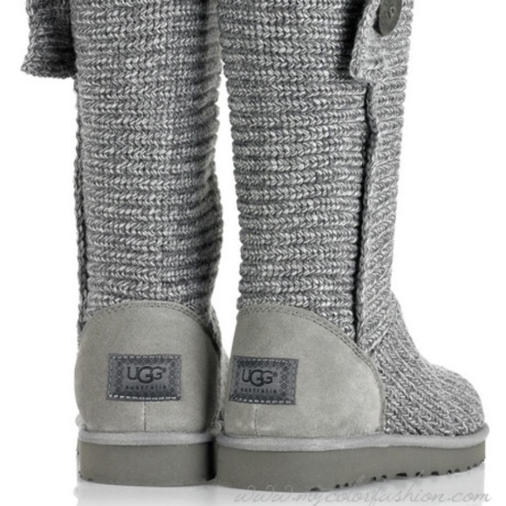 UGG Classic Cardy Knit Boot Used