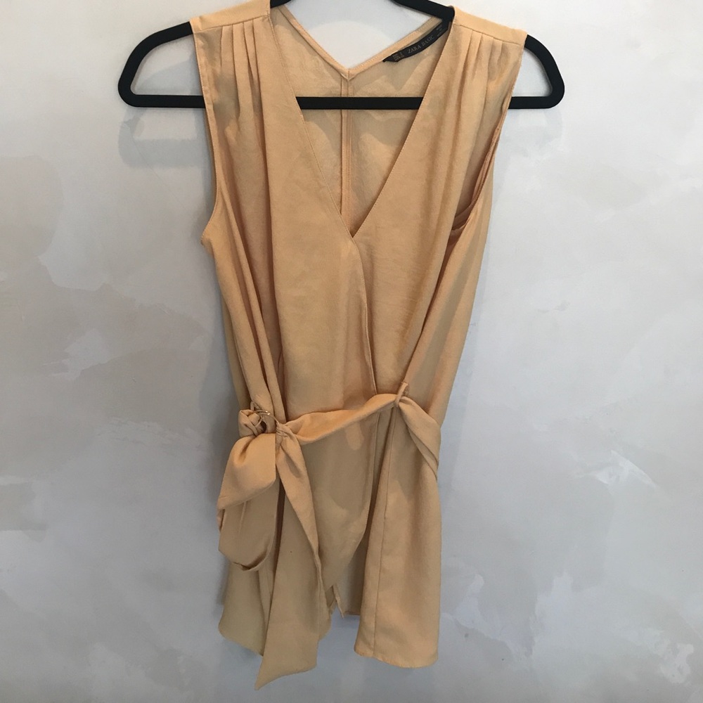Zara Basic size S top