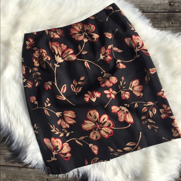 Ann Taylor Dresses & Skirts - Ann Taylor Silk Skirt