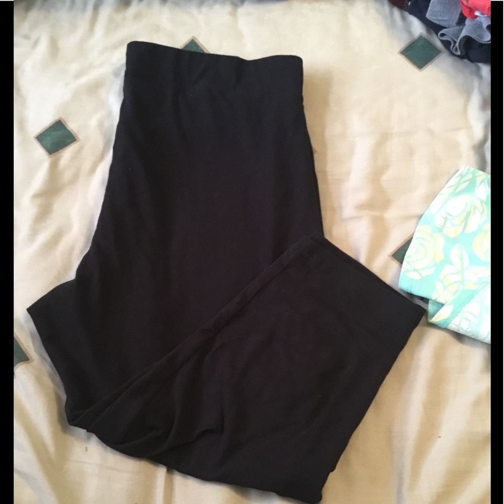 Torrid Capri length leggings size 3