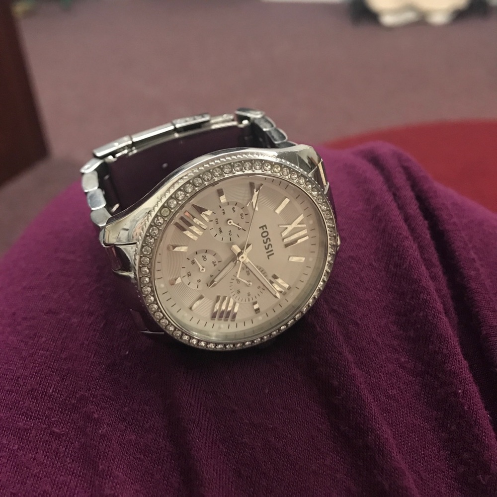 Watch - Picture 3 of 3