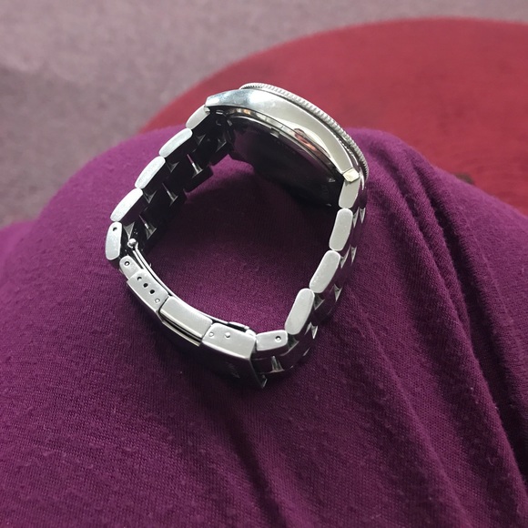 Watch - Picture 2 of 3