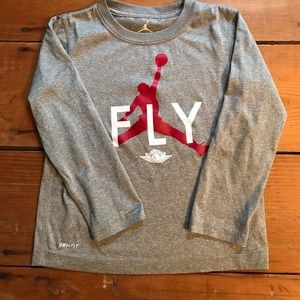 Boys size 6 Air Jordan long sleeve shirt.