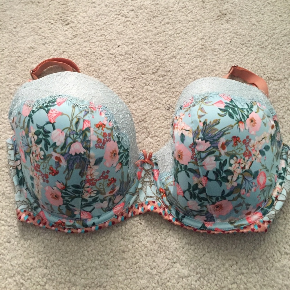 Victoria's Secret Bra 34 DDD