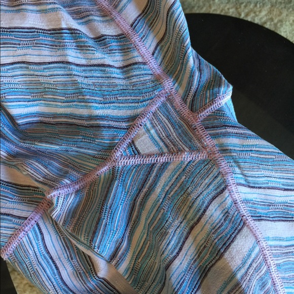 Lululemon high times stripes 7/8 - Picture 4 of 6