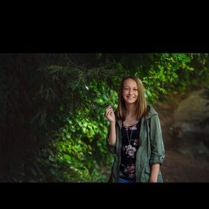 Meet your Posher, Ella