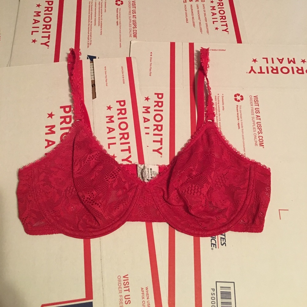 Calvin Klein Red Lace 36c Underwire Bra