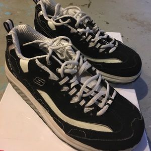 Skechers shape ups