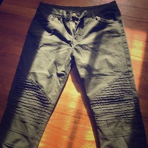 Moto Style Skinnies 😍