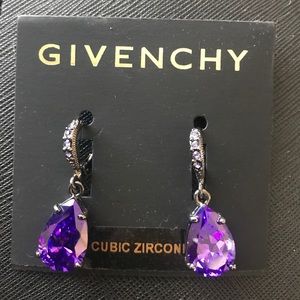 Givenchy Earrings - new, never worn