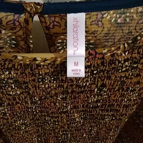 Top - Picture 3 of 4