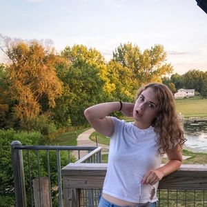 Meet your Posher, Addie