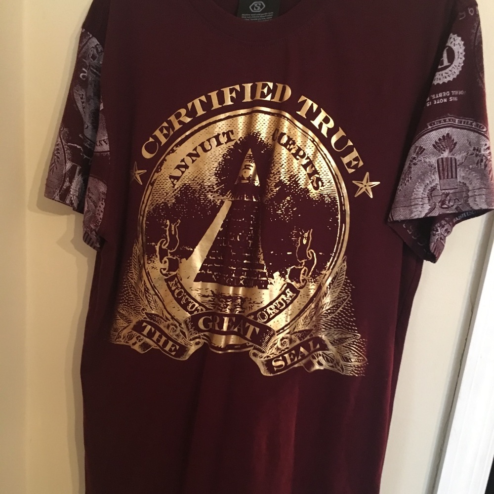Graphic tee