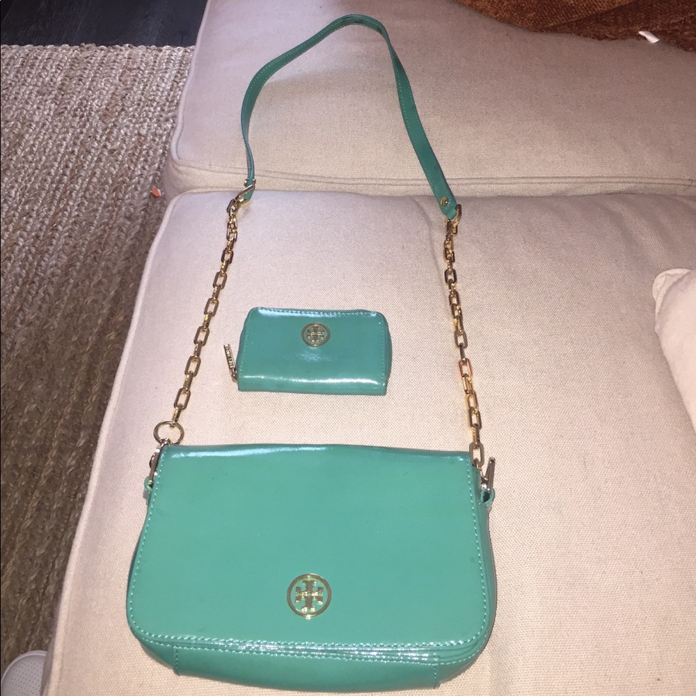 Crossbody bag and key and credit card holder.