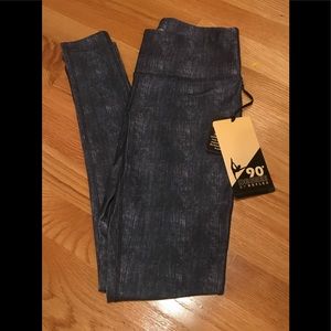 NWT 90 degree workout pants
