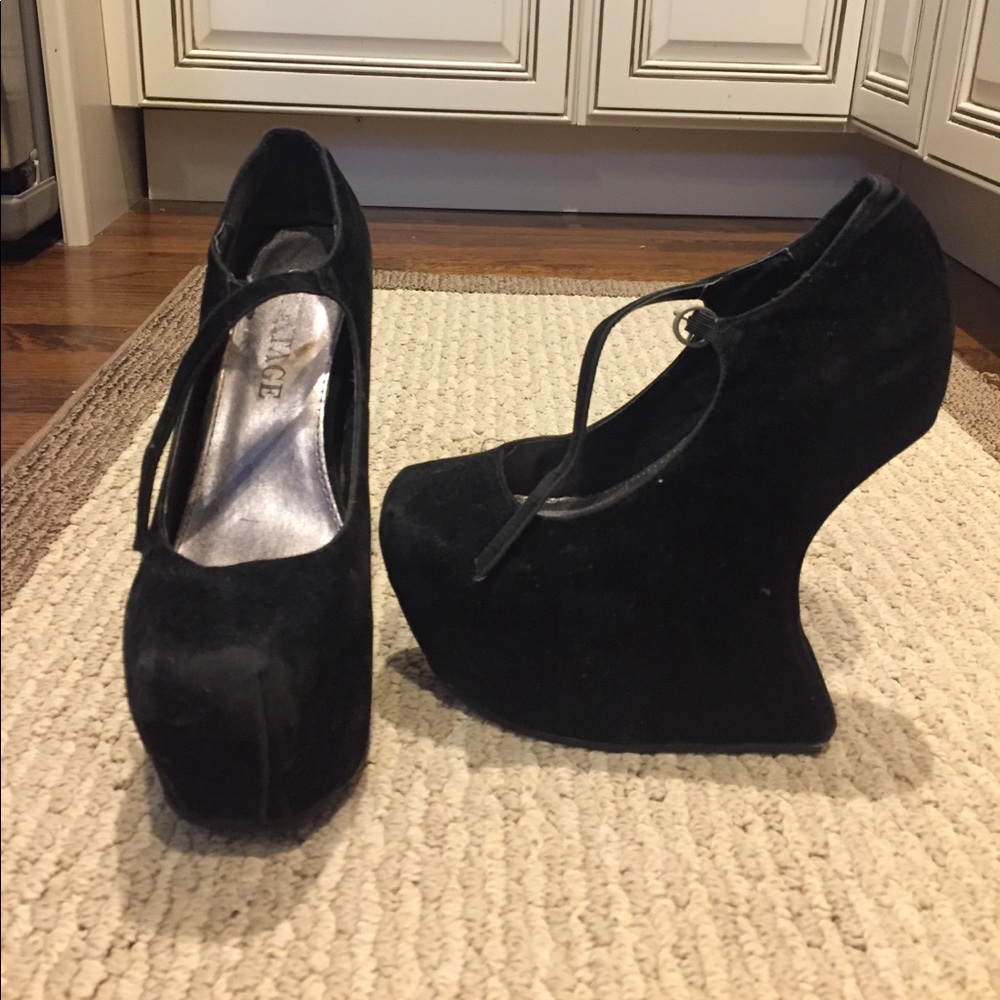 Chunky heels