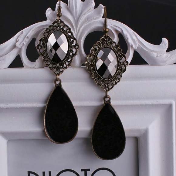 Vintage Black Crystal Drop Statement Earrings - Picture 2 of 6