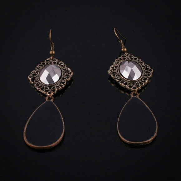 Vintage Black Crystal Drop Statement Earrings - Picture 6 of 6