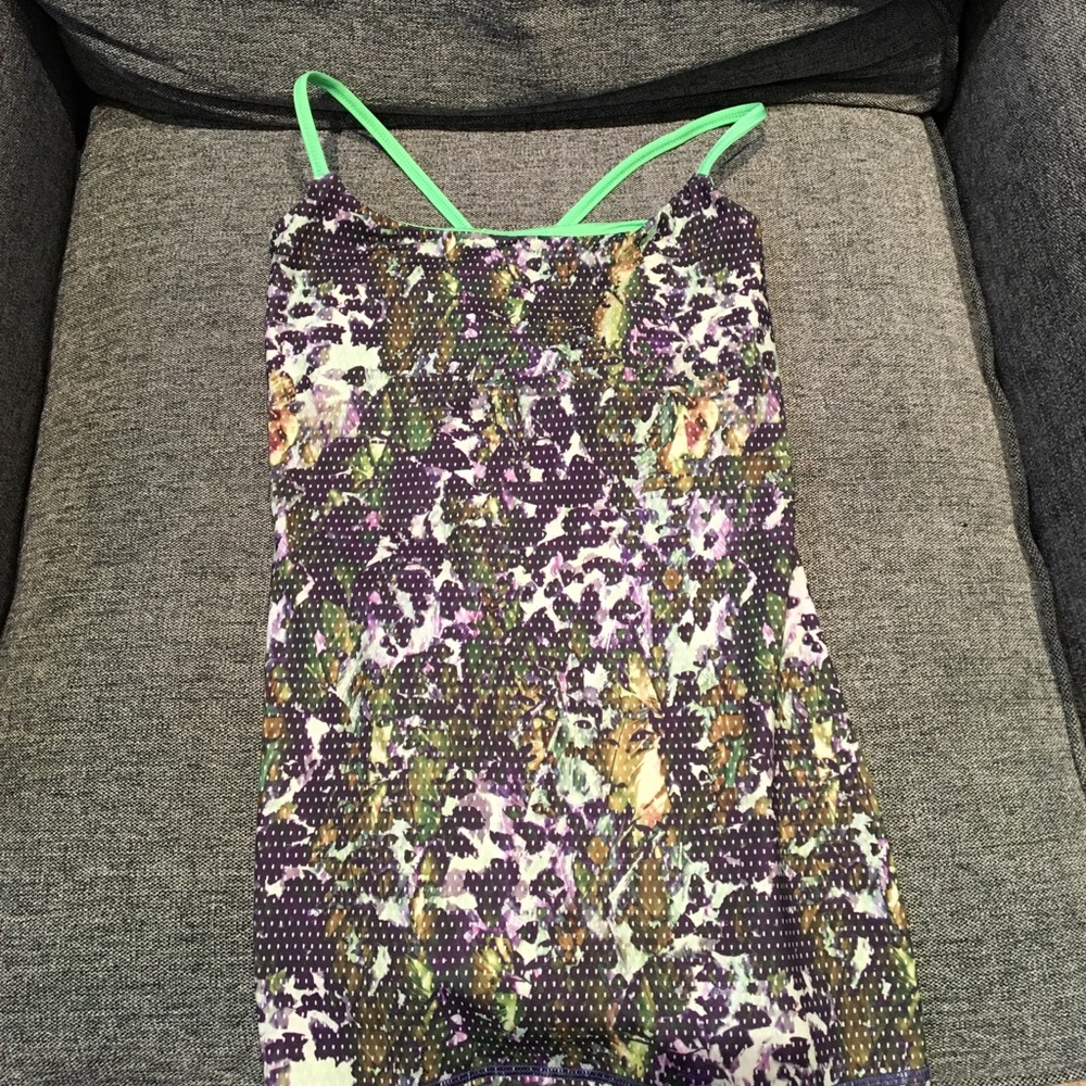 Lululemon built in bra tank top!