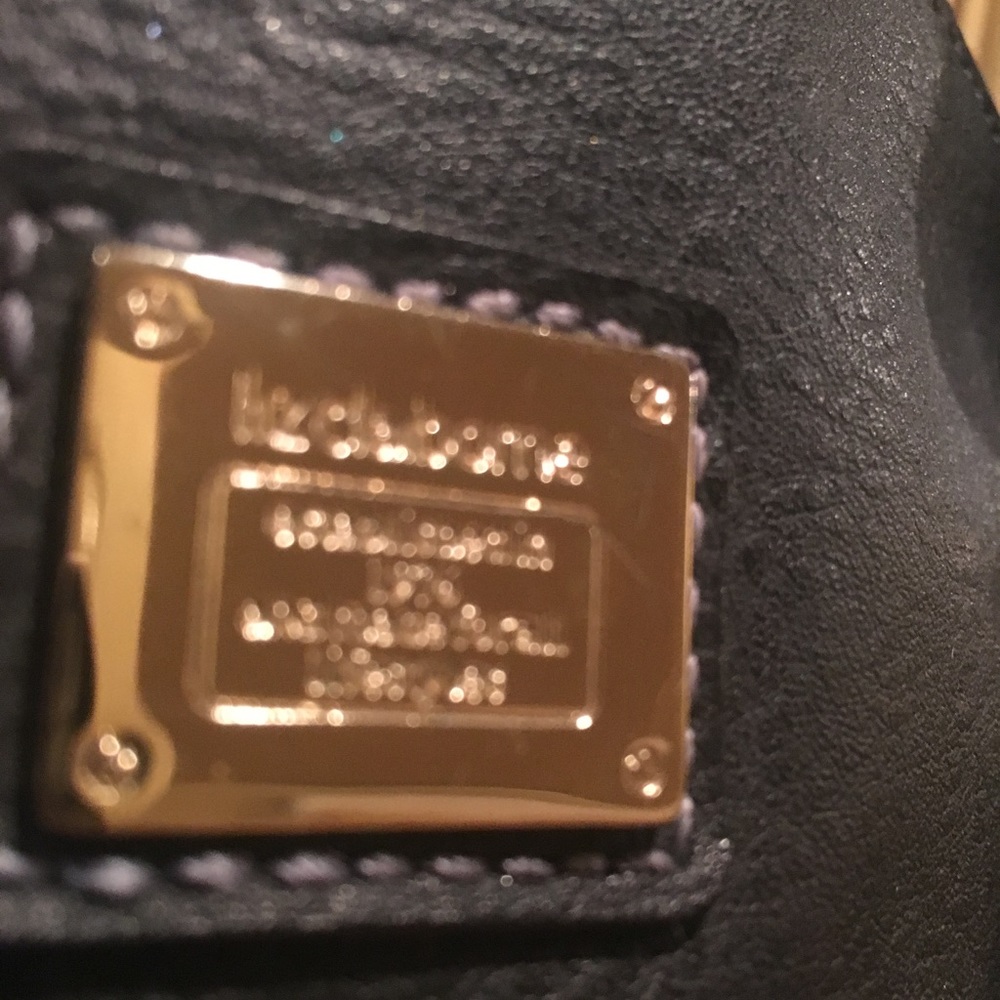 Purse - Picture 2 of 3