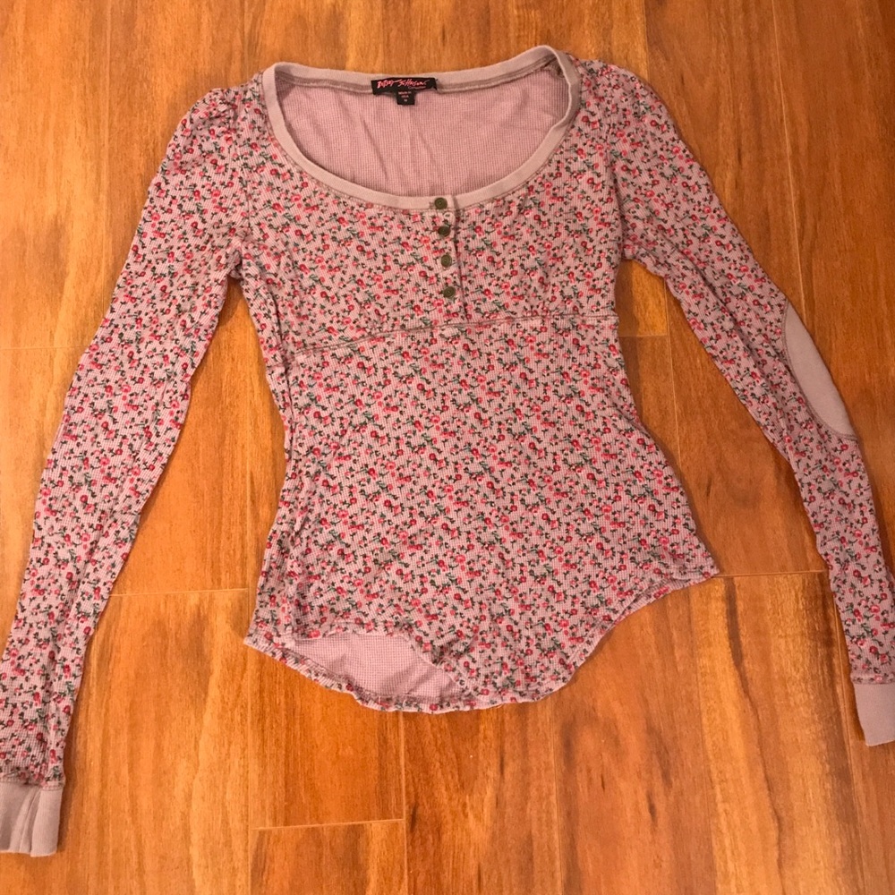 Betsy Johnson L/S Floral Henley