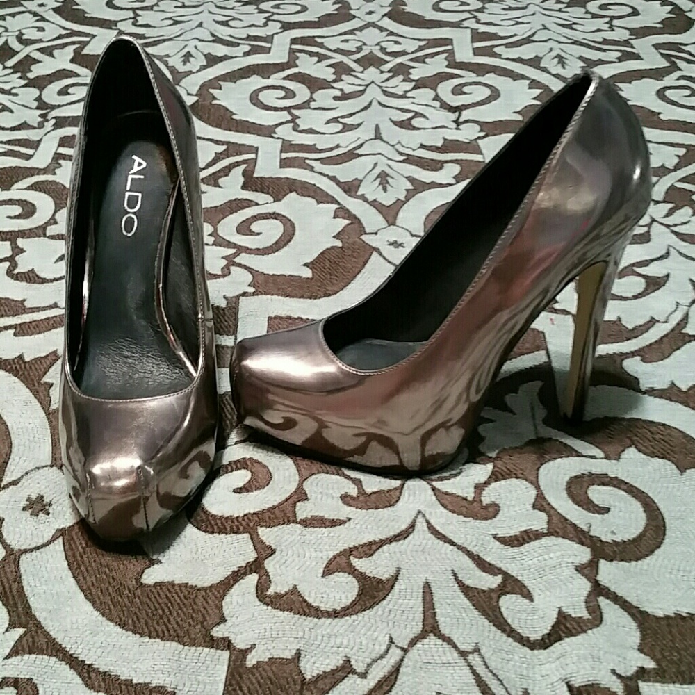 Aldo heels!!