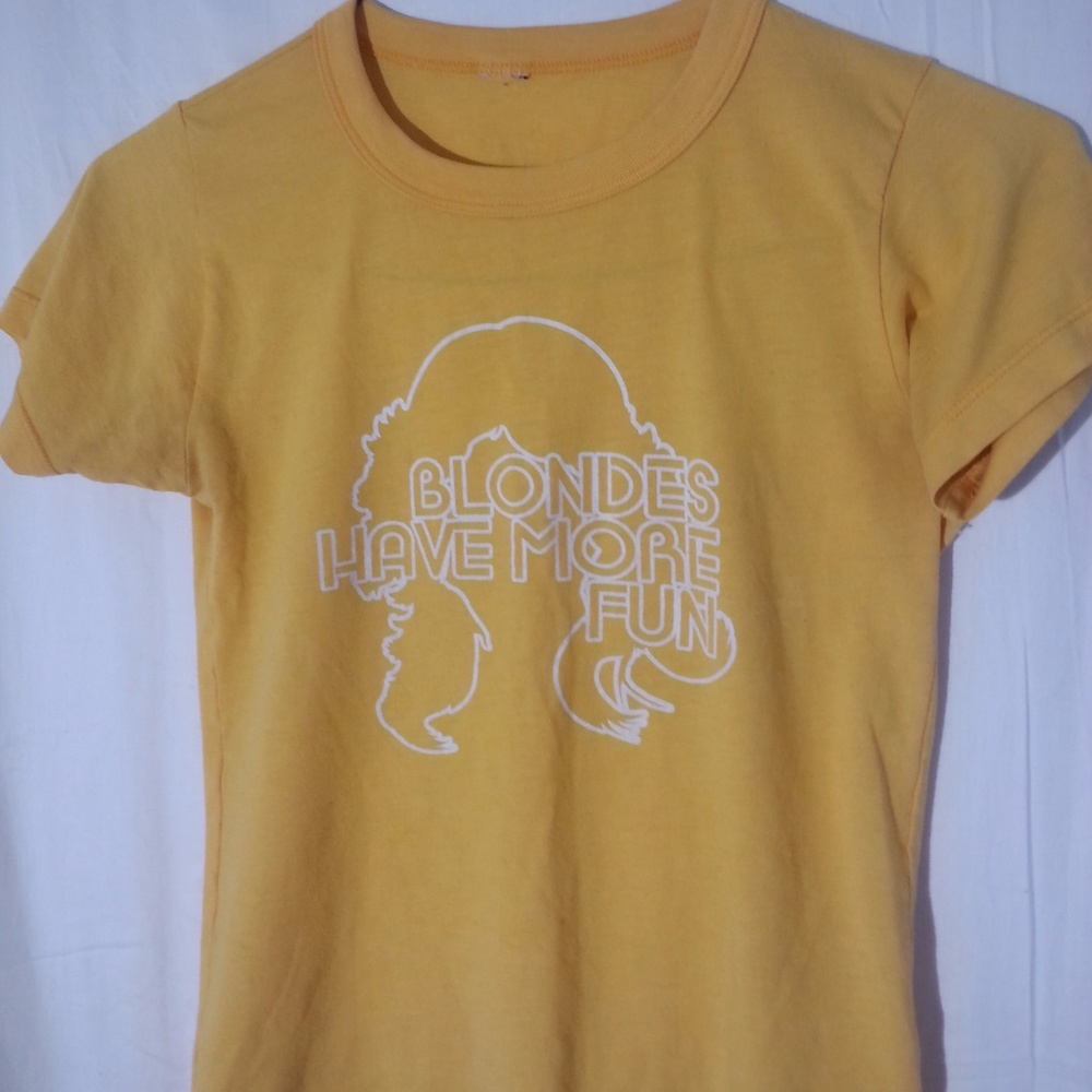 Vintage t-shirt Blondes have more fun
