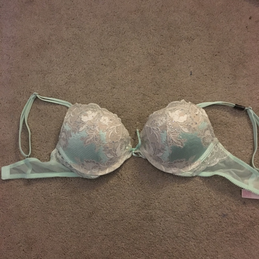 Victoria Secret sexy push-up bra