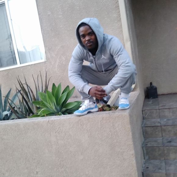 Meet your Posher, Chris - Picture 1 of 1