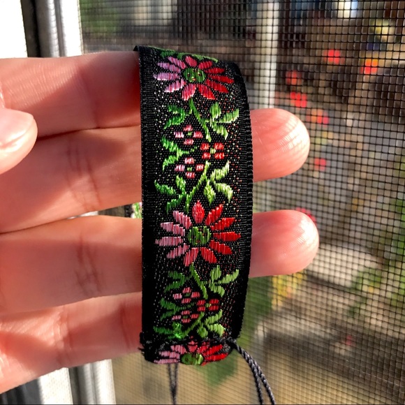 Handmade by me! Jewelry - ๑Pink 'n' Red Floral Jacquard Trim Bracelet๑