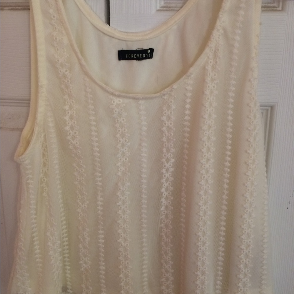 White cropped lace material shirt