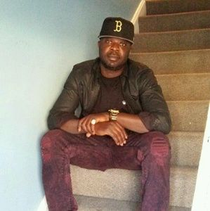 Meet your Posher, Gbolahan