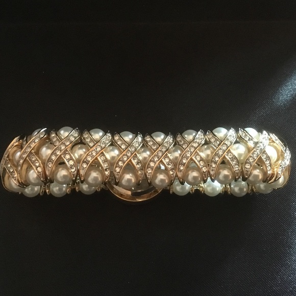 Watch ~Nolan Miller ~Pave Crystal , faux Pearl - Picture 3 of 5