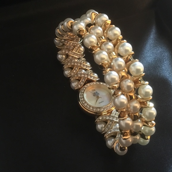 Watch ~Nolan Miller ~Pave Crystal , faux Pearl - Picture 5 of 5