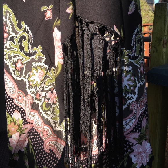 New!! Floral Kimono - Picture 6 of 7