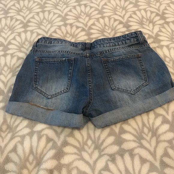 Forever 21 Distressed Jean Shorts - Picture 3 of 4