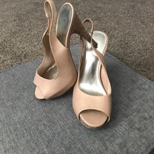 Jesica Simpson size 9 Nude peep toe heels