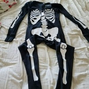 XS VS SKELETON Onesie