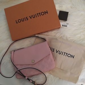 Louis Vuitton Rose Ballerine Twinset empreinte